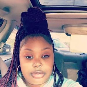 Meet your Posher, Delicia